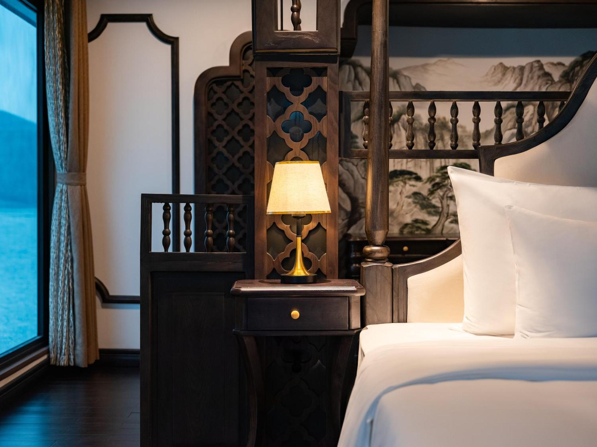 Era Premium Cruises Halong Hotell Ha Long Exteriör bild