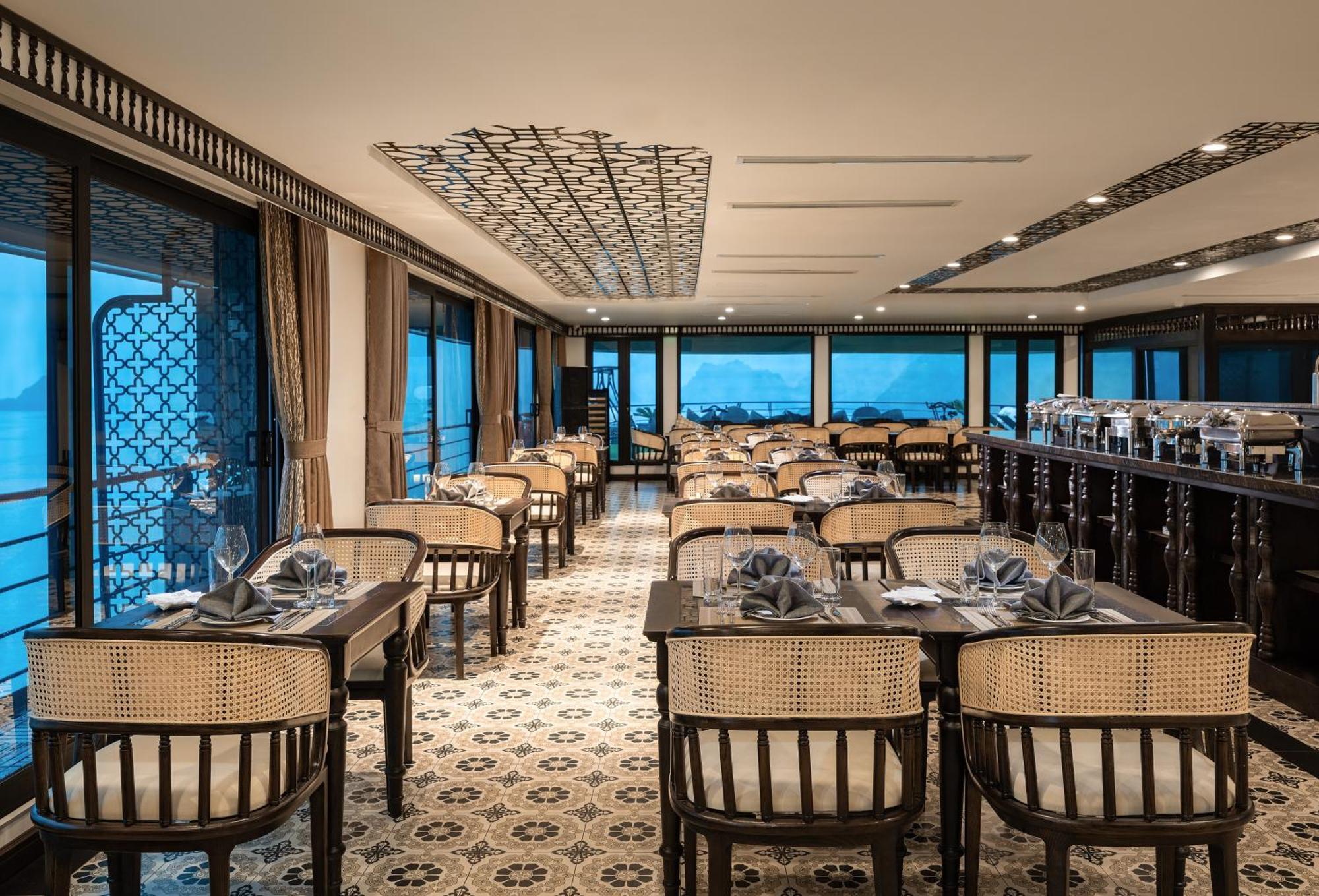 Era Premium Cruises Halong Hotell Ha Long Exteriör bild