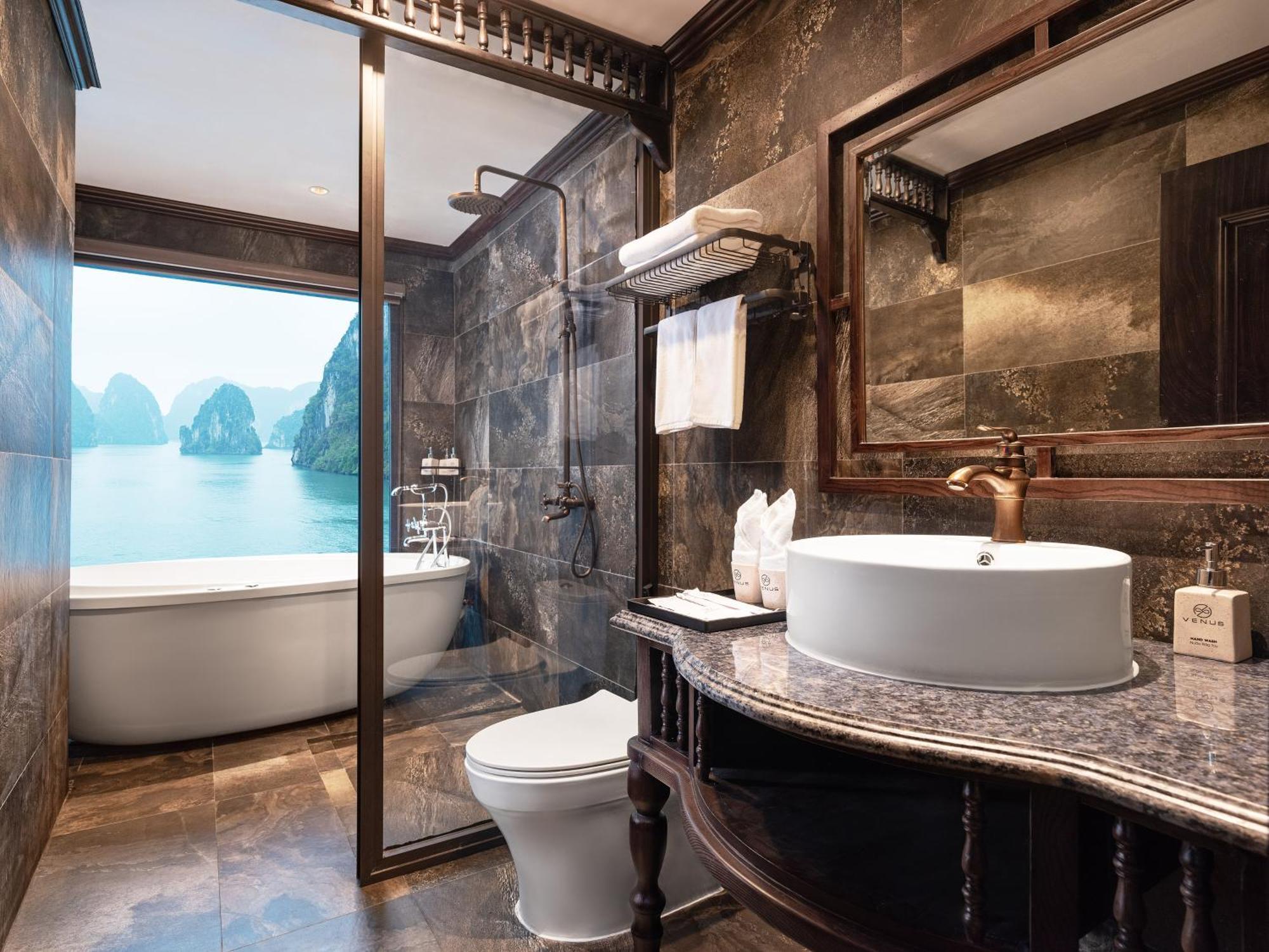 Era Premium Cruises Halong Hotell Ha Long Exteriör bild